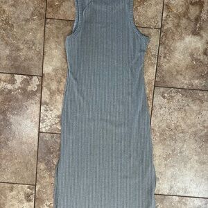 Heart Hips Sleeveless Gray Ribbed Midi Dress